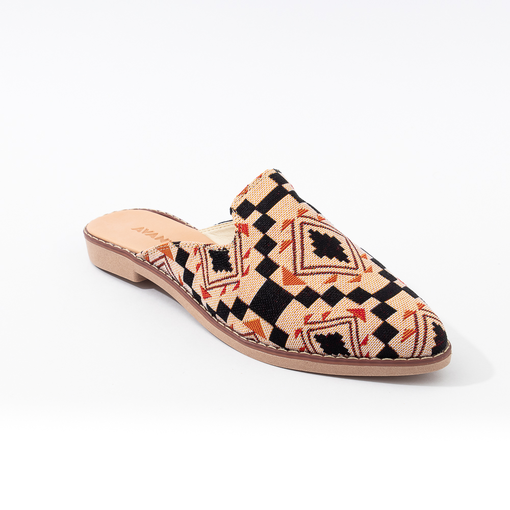ZUECO CURITÍ - AVANTI  Urban Shoes